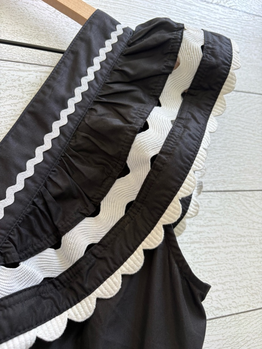 ENTRO Ric Rac Ruffle Mini Dress Black White Size Large NWT - Picture 11 of 15